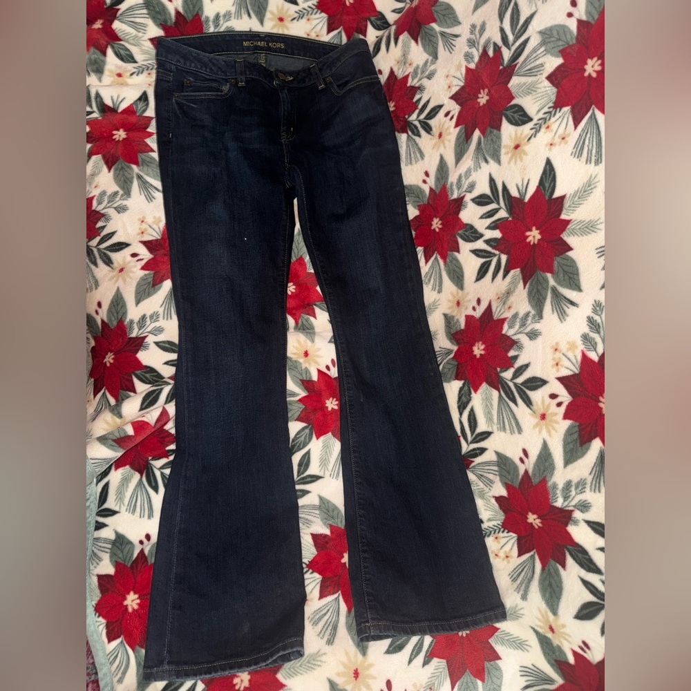 Michael Kors Bootcut Jeans
Size 8